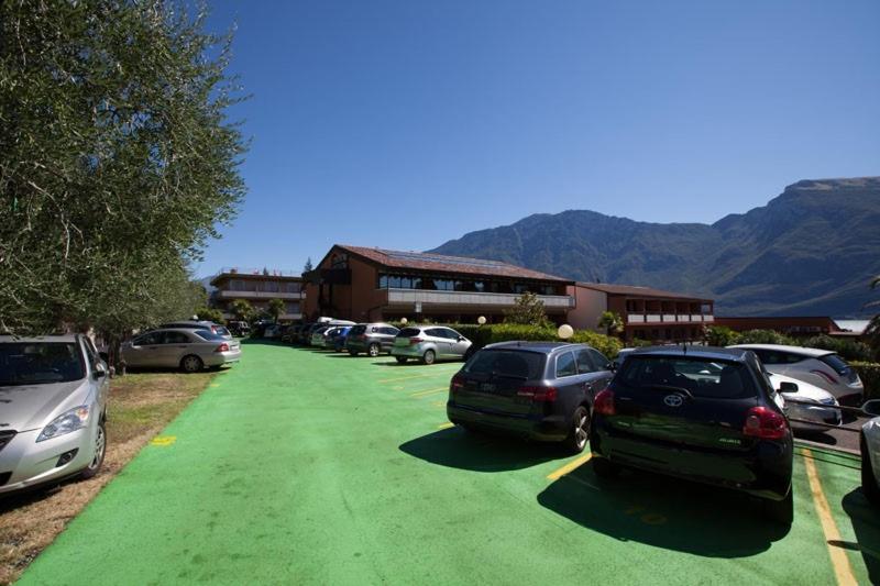 Residence San Luigi Limone sul Garda Bagian luar foto